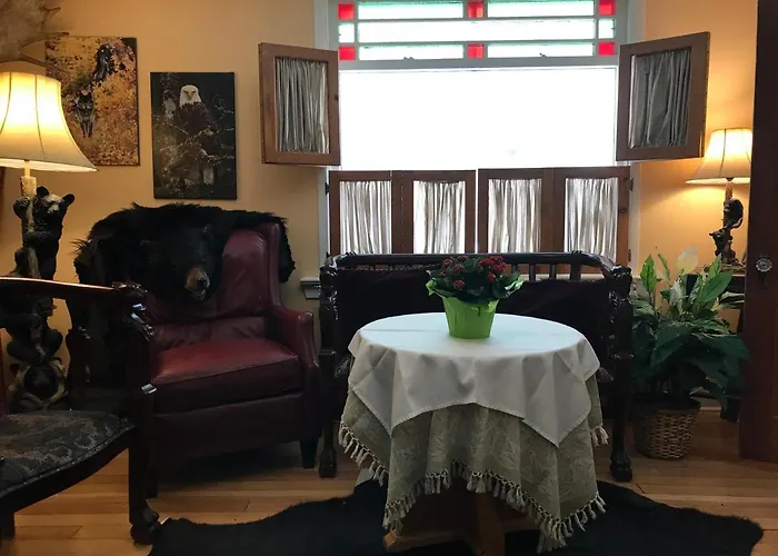 Holiday Lodge Bed And Breakfast